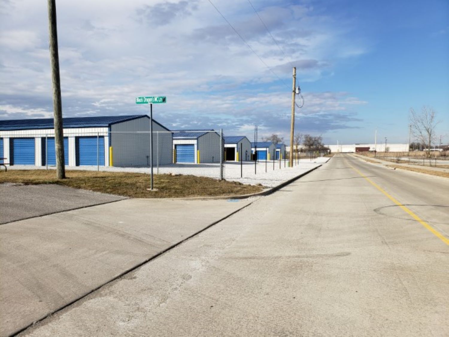 Fenced and Gated Indoor Storage with 24/7 Access in Marion, IN